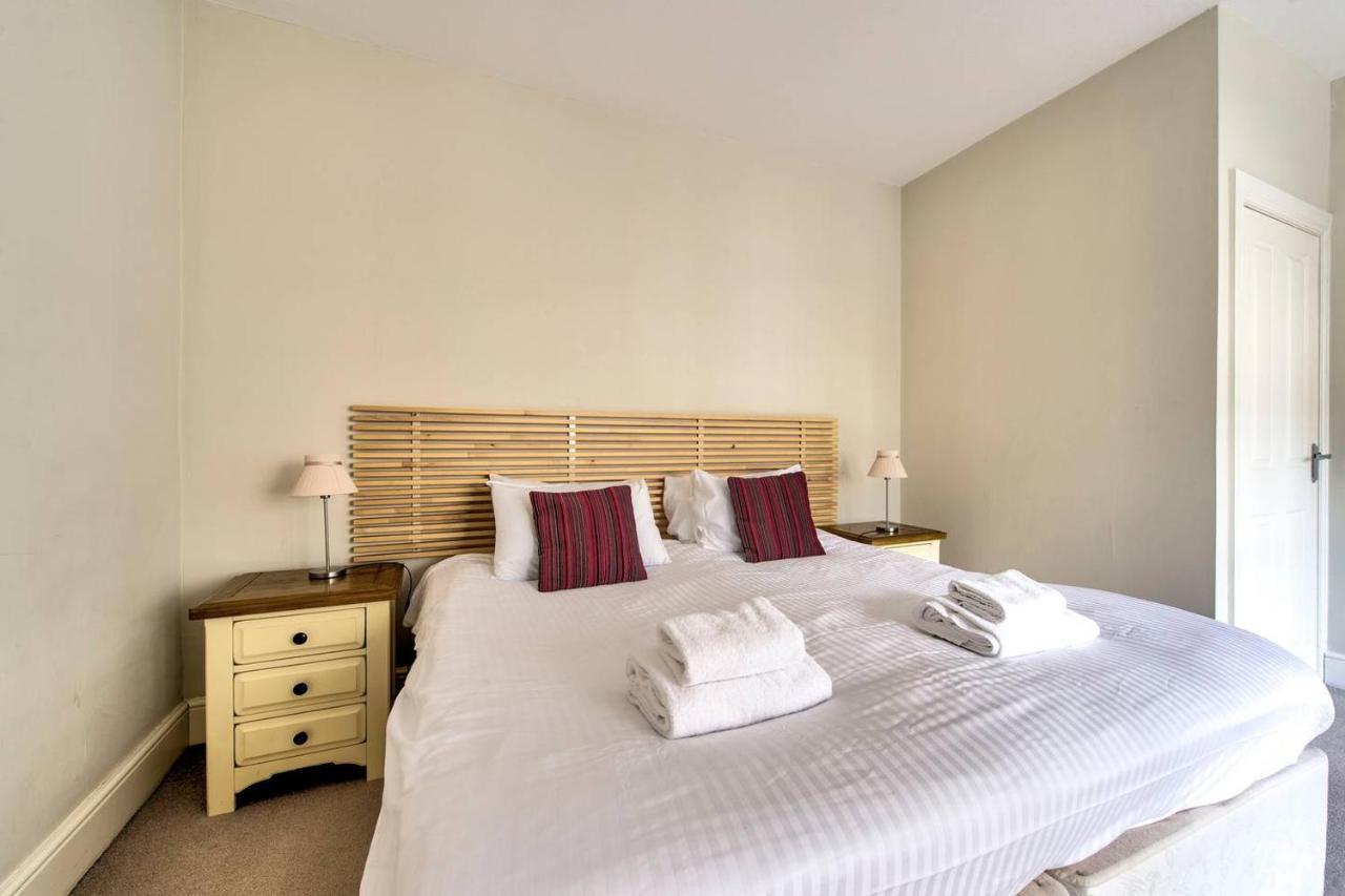 Joivy Bright 1 Bed Flat, Close To Princess Street Единбург Екстериор снимка