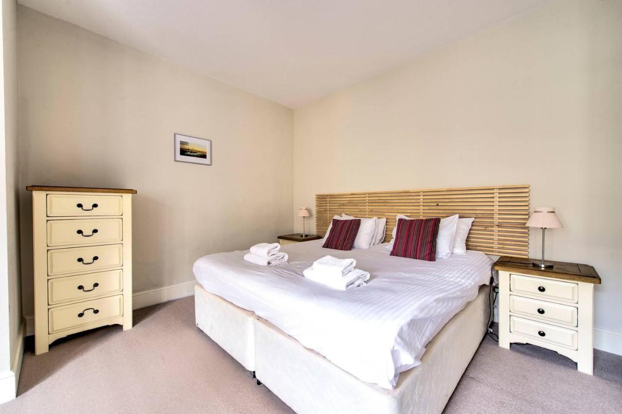 Joivy Bright 1 Bed Flat, Close To Princess Street Единбург Екстериор снимка